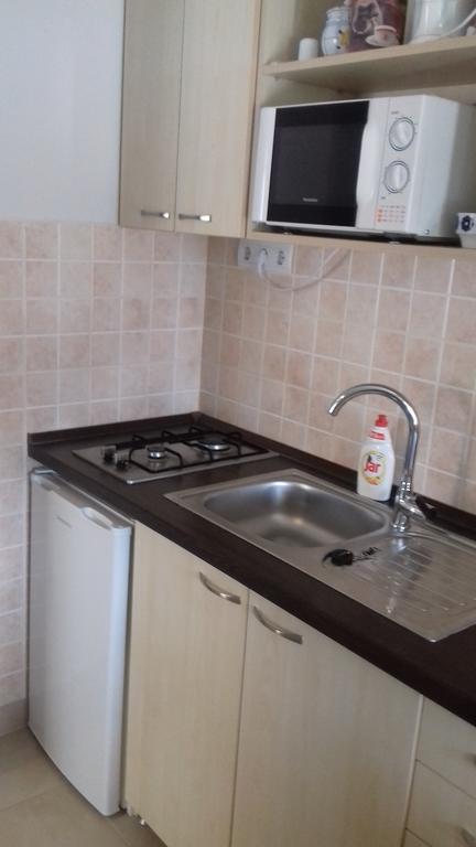 Eszter Apartmanhaz Hajduszoboszlo Ngoại thất bức ảnh