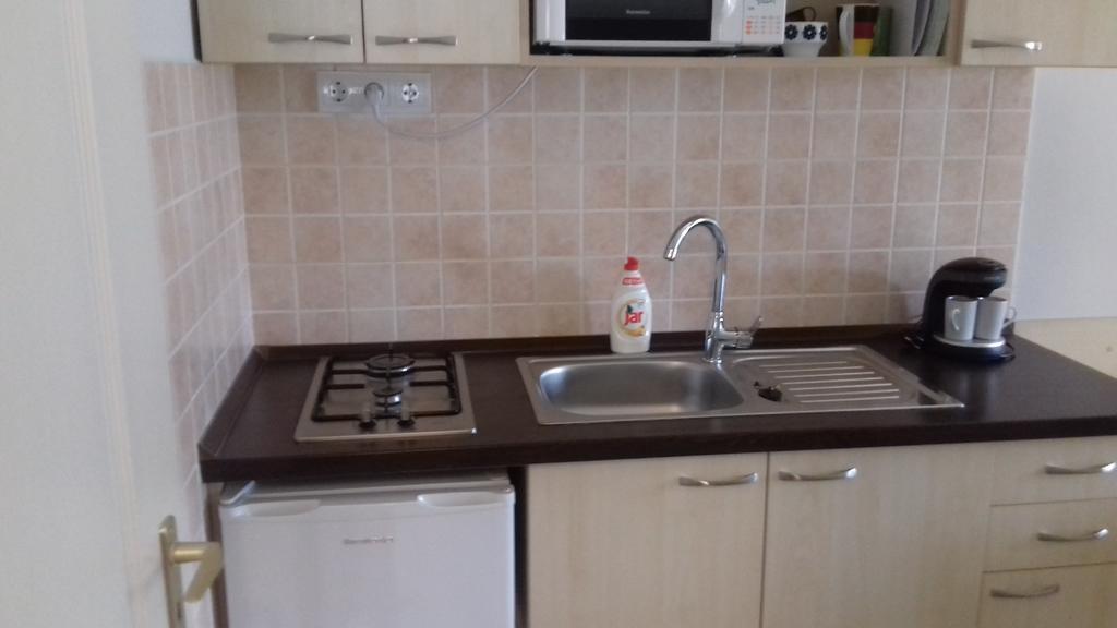 Eszter Apartmanhaz Hajduszoboszlo Ngoại thất bức ảnh